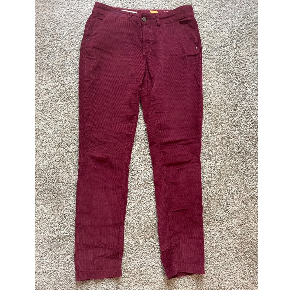 Pilcro and the Letterpress Maroon Corduroy Jeans
Size- 27 waist, hyphen